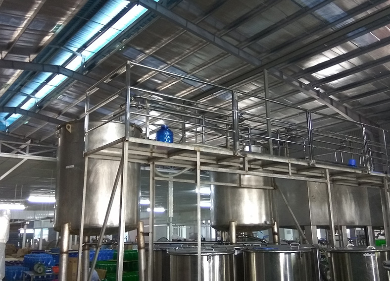 Mixing tank system